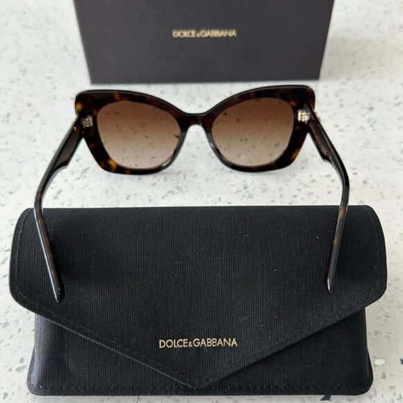 Authentic Dolce & Gabbana Sunglasses - Picture 4 of 4